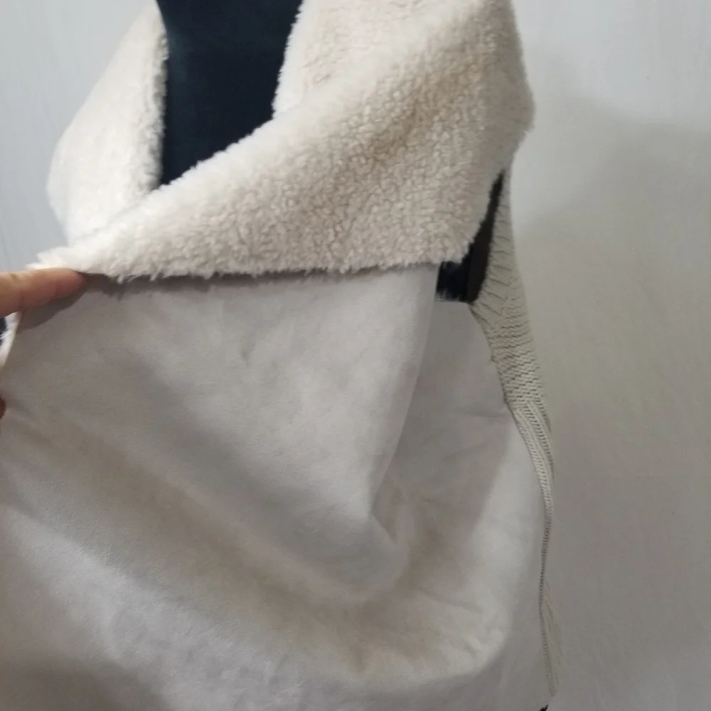 Chelsea & Theodore Faux Suede Knit Sherpa Shrug - Picture 3 of 6